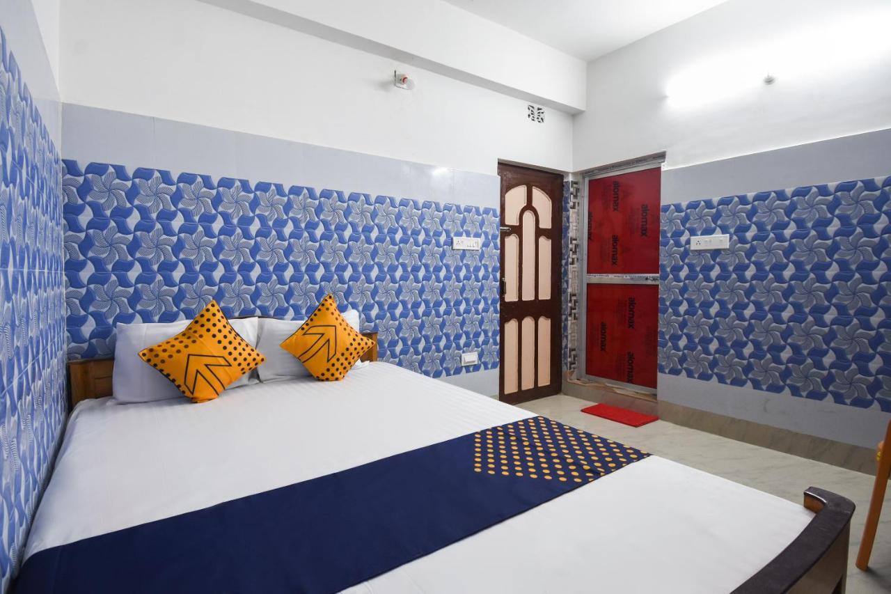Oyo 67789 Hotel Savera Ahmedabad Exterior photo