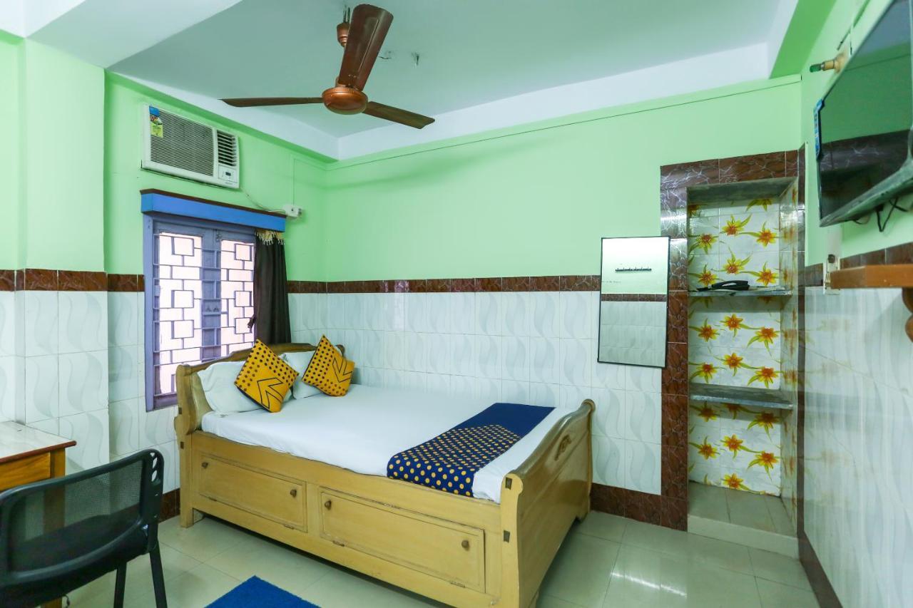 Oyo 67789 Hotel Savera Ahmedabad Exterior photo