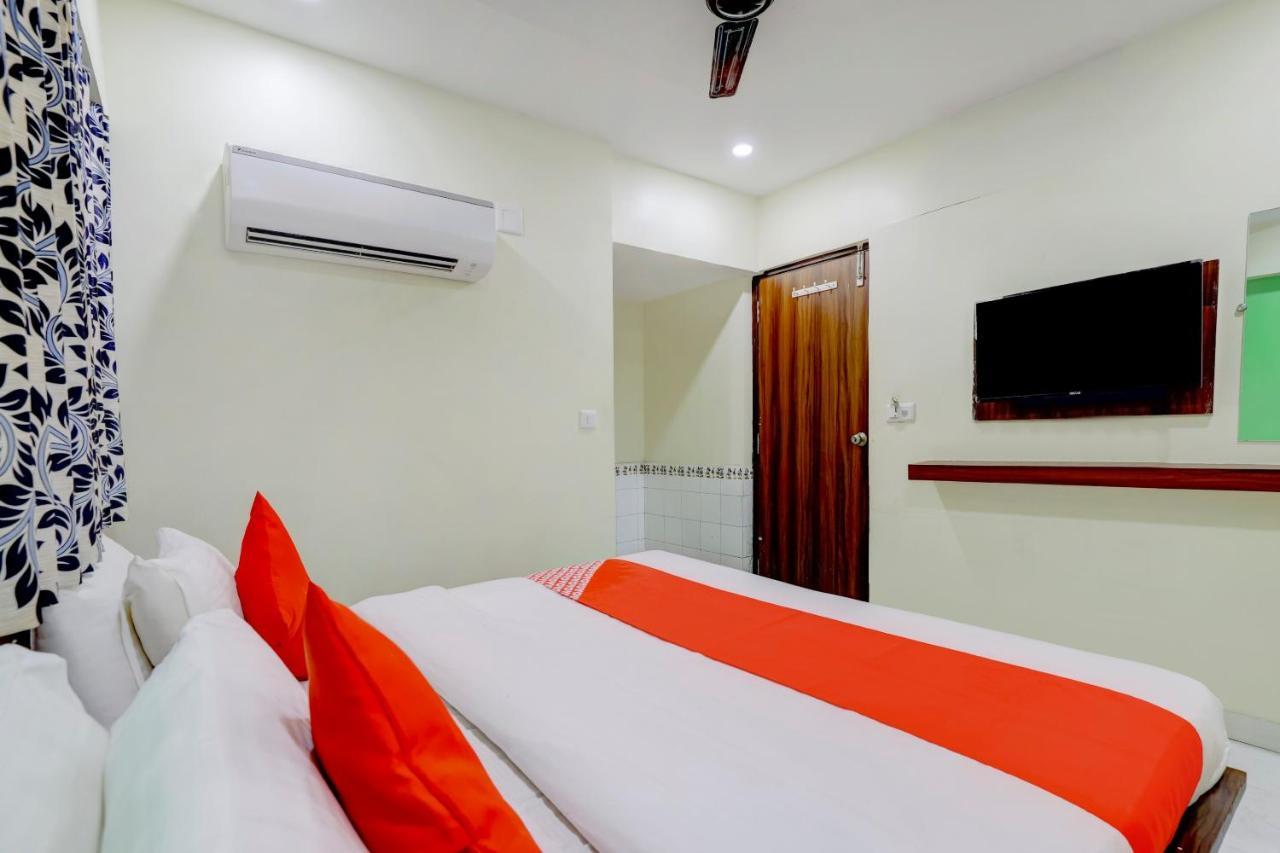 Oyo 67789 Hotel Savera Ahmedabad Exterior photo